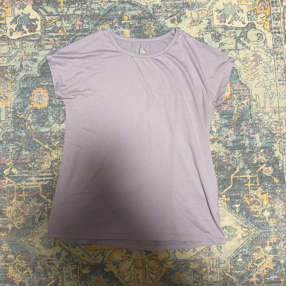 Everyday Scoop Neck Short Sleeve Tee in Light Lavender